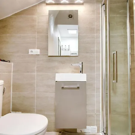 Apartment 302 Dylan - Superb In Paris